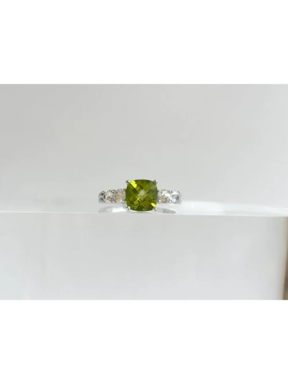 Peridot Cushion Cut Gemstone CZ Lined Sterling Silver 925 Vintage Ring - sz 11